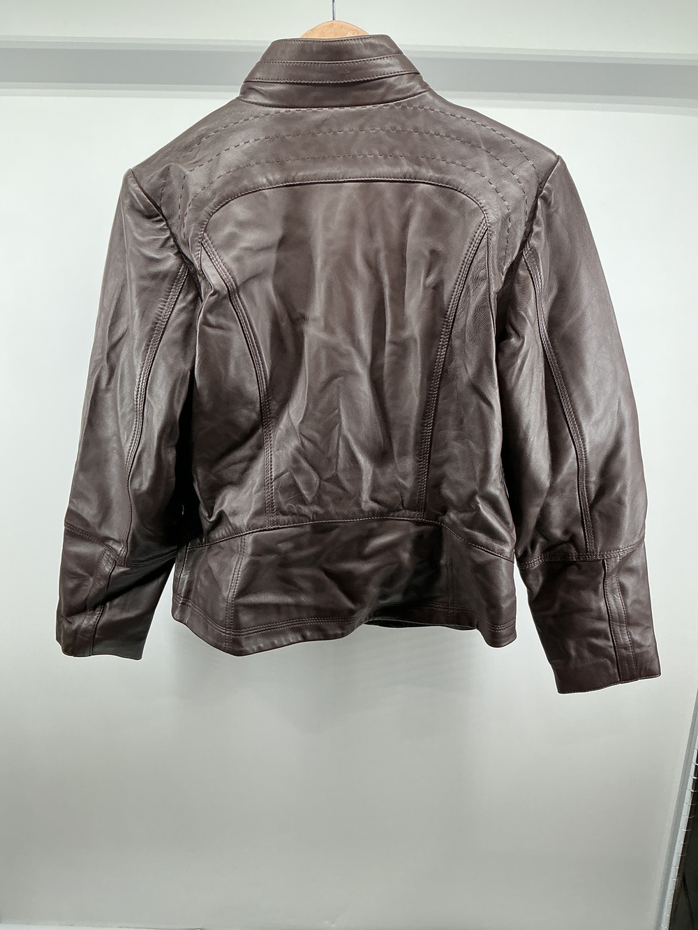 100% Leather Stand-Collar Jacket - Picture 3 of 4